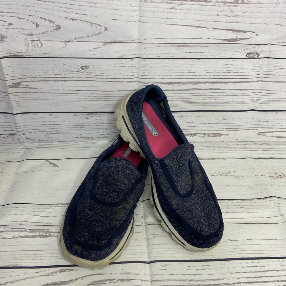 Go Walk Sketchers